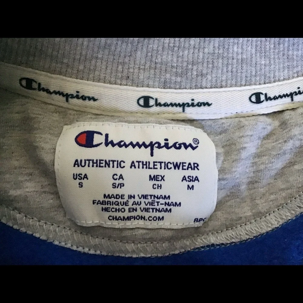 💖Host Pick💖 Champion cropped sweatshirt - Picture 10 of 11